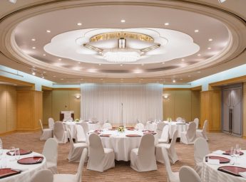 スイスホテル南海大阪　宴会場　朱鷺