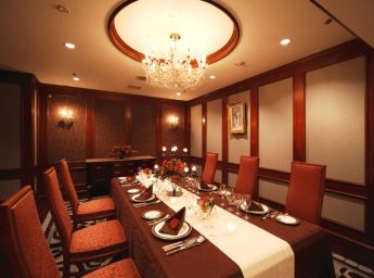 大阪新阪急ホテル 宴会場 「桂の間(かつら)」