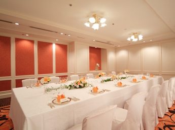 大阪新阪急ホテル 宴会場 「菫の間(すみれ)」