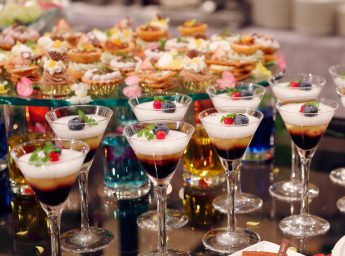 ホテルモントレグラスミア大阪 宴会 同窓会プラン